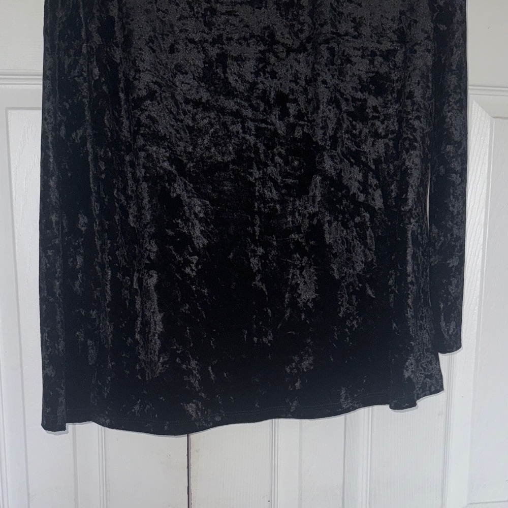 Como Vintage Black Crushed Velvet Long-Sleeve Keyhole Top - Picture 5 of 9